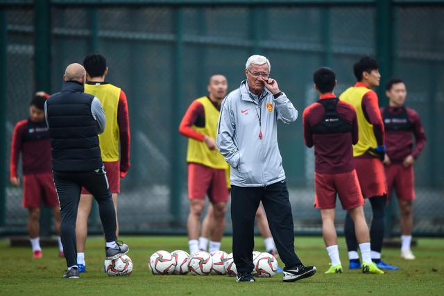 吴前18分浙江6人上双击败上海 王哲林13+13