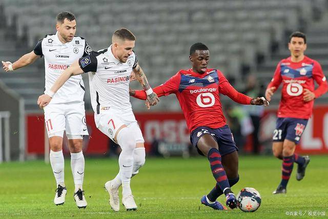 文班亚马33+15马刺险胜篮网 绿军屠奇才5连胜